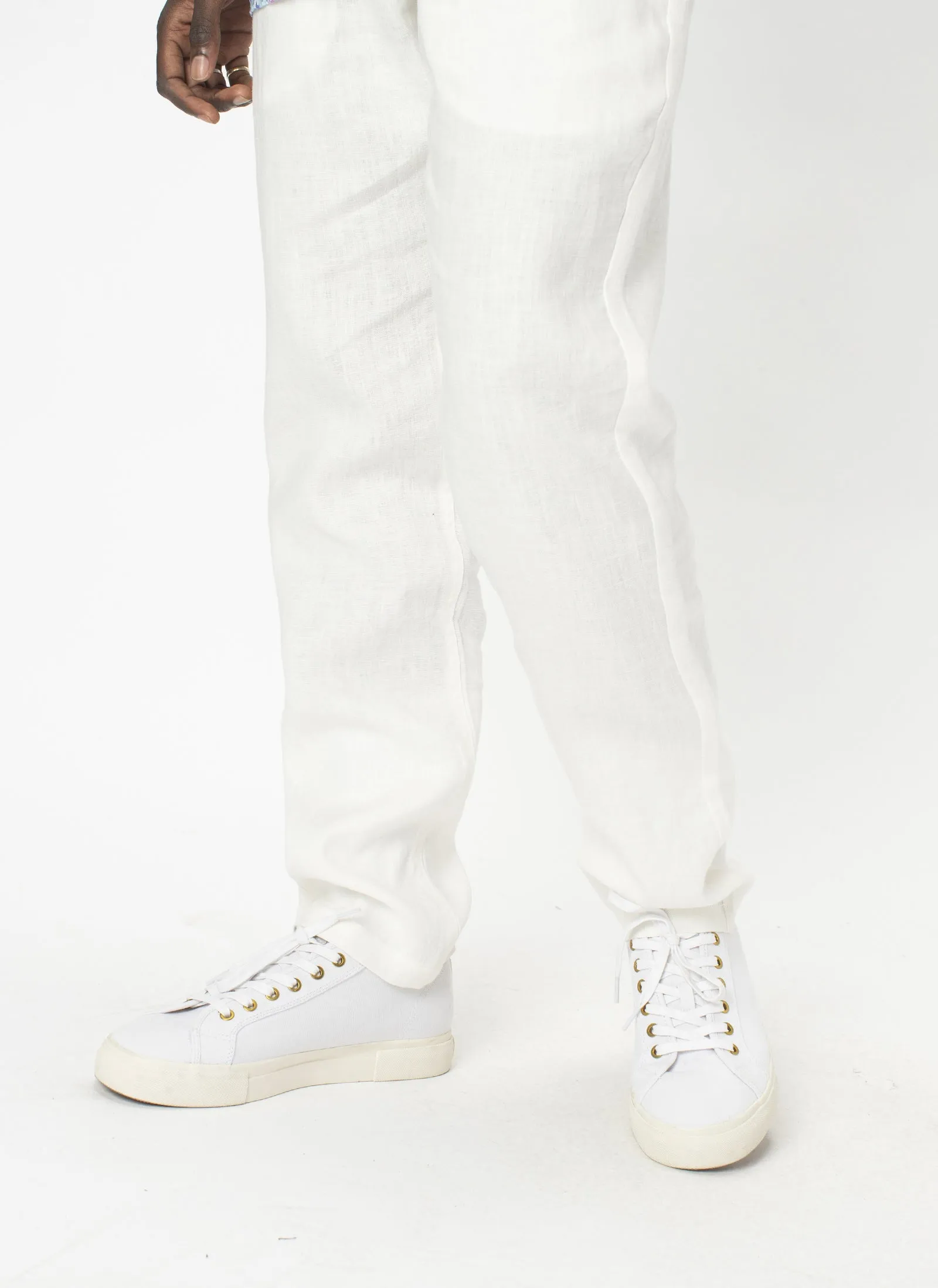 B.Relaxed Pant White Linen