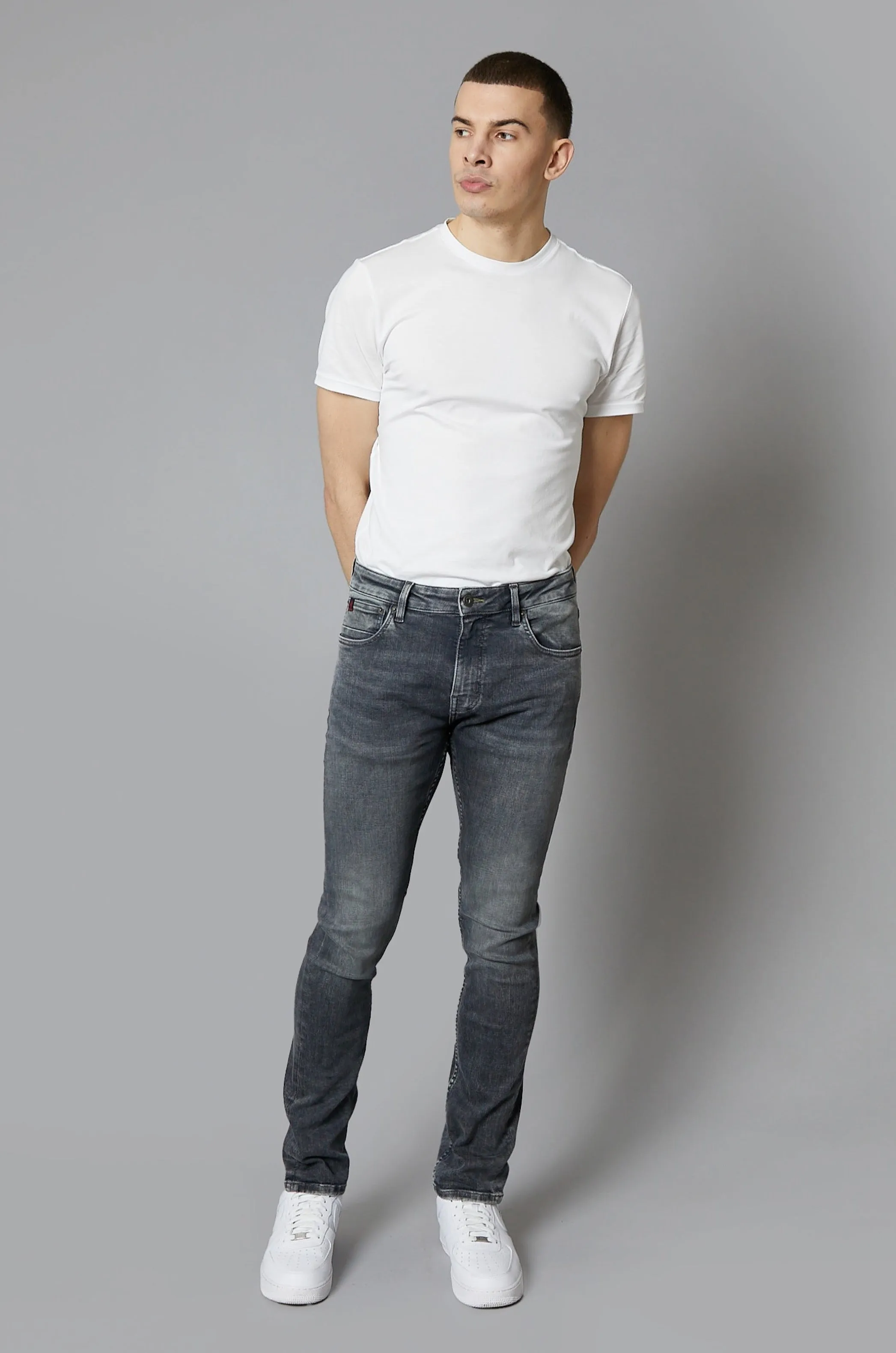 Dakota Slim Fit Jeans In Grey