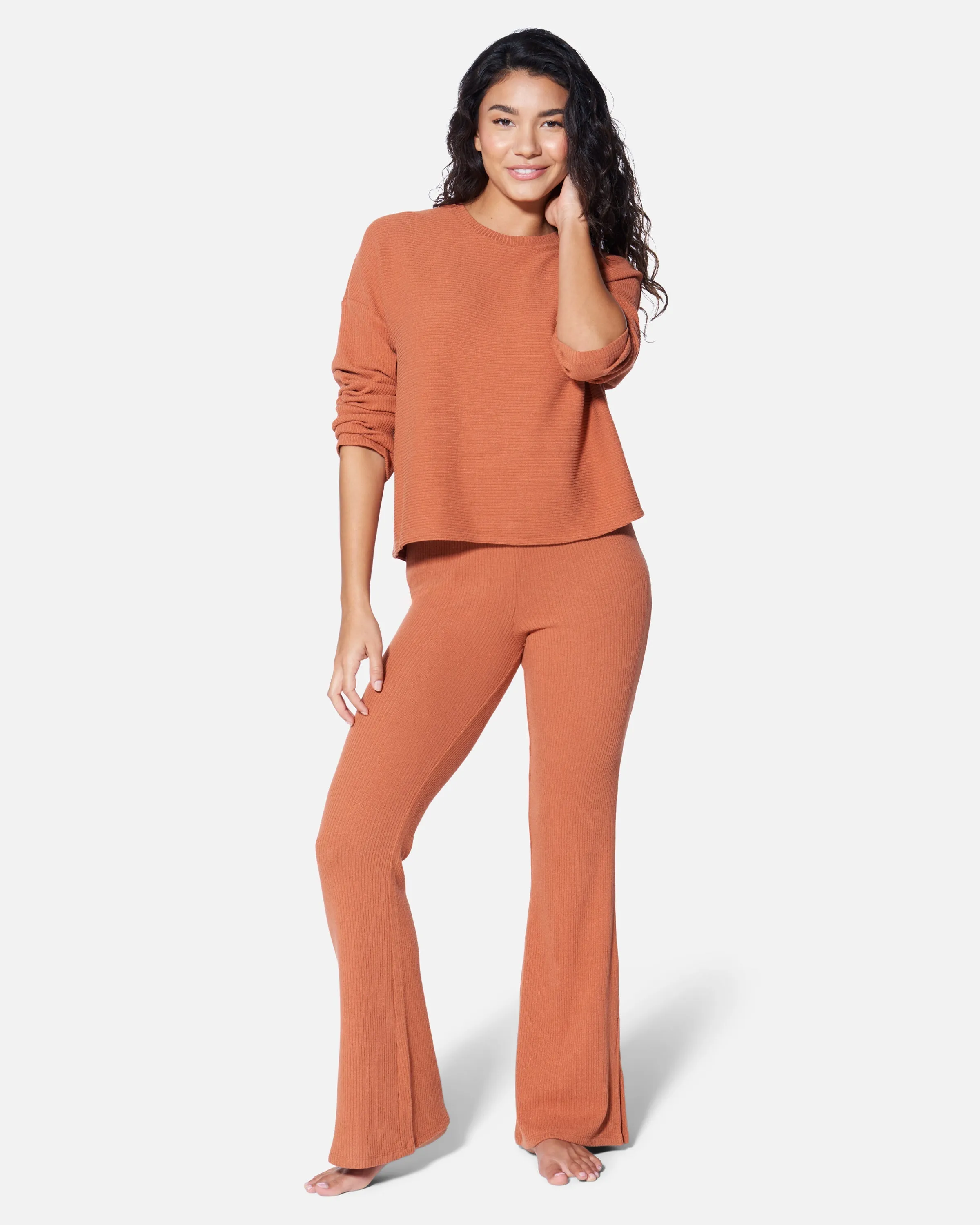 ESSENTIAL FLEECE RIBBED FLARE PANT