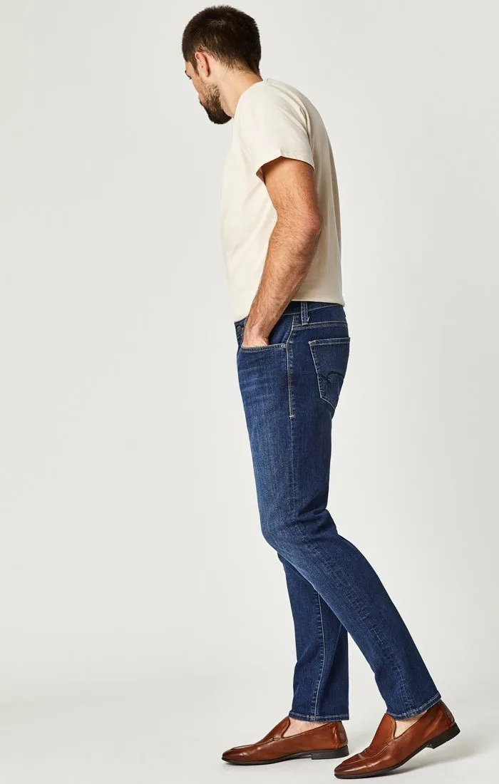 MARCUS SLIM STRAIGHT LEG IN DARK INDIGO WILLAMSBURG