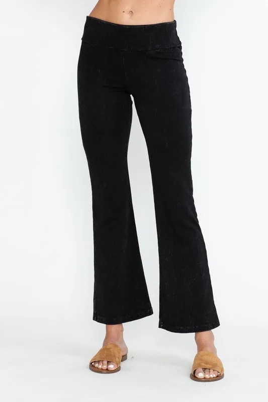 Mineral Washed Capri Stretch Pants