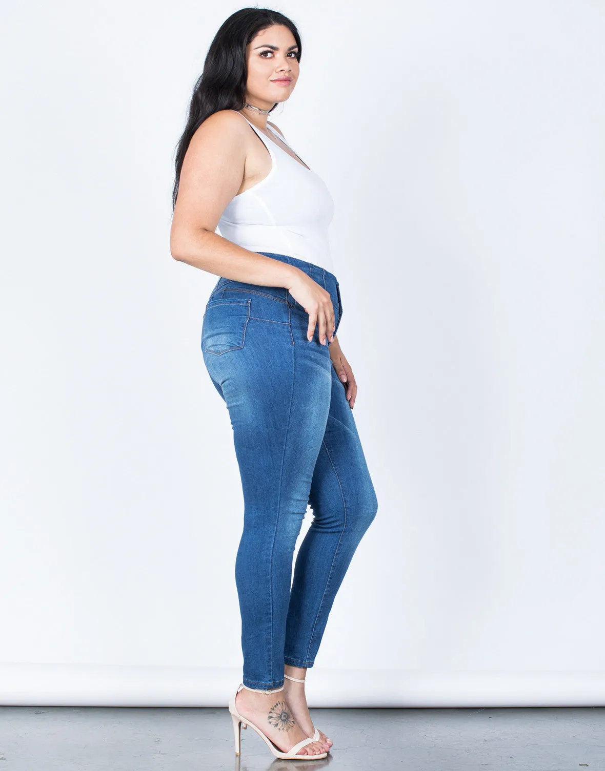 Plus Size Buttoned High Up Jeans